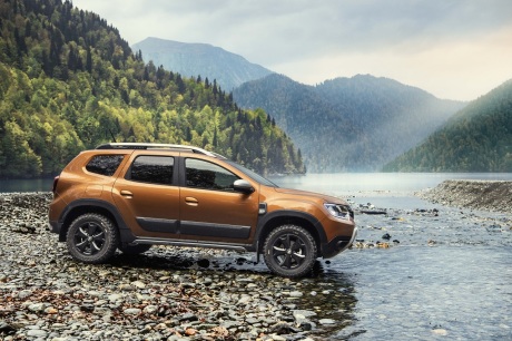 Dacia Duster profile