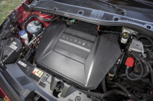Peugeot e-2008 électromoteur capot ouvert