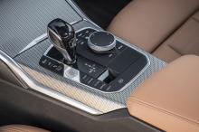 BMW S̮̩rie 3 2019 330i gris console centrale