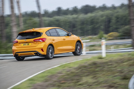 Ford Focus ST 2019 Orange Fury