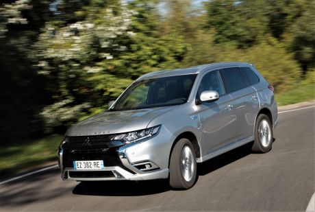 Mitsubishi Outlander PHEV 2019