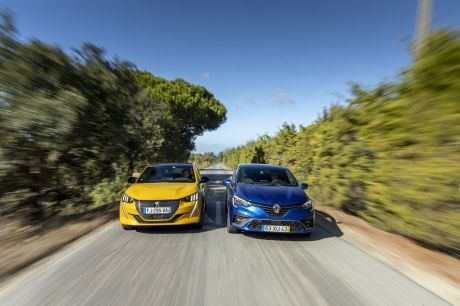 peugeot 208 vs renault clio vente 2020 val de loire