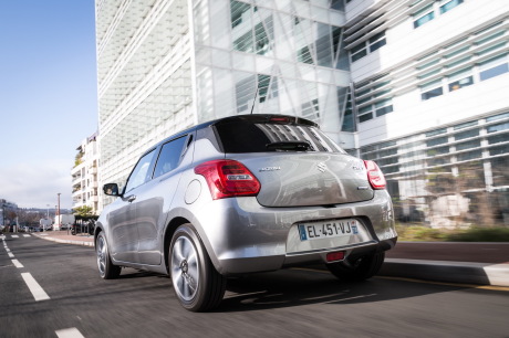 Suzuki Swift 2018 travelling arriÚre gauche