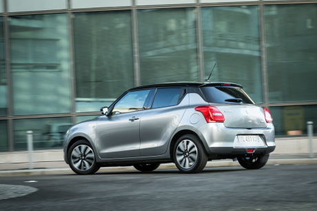 Suzuki Swift 2018 action arriÚre gauche