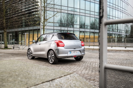 Suzuki Swift 2018 statique arriÚre gauche