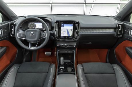 volvo xc40 recharge interieur