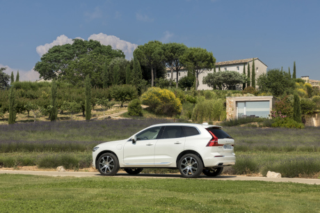 Grâce à sa technologie hybride rechargeable, le XC60 T8 profite d'un bonus écologique de 6 000 €.