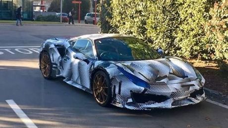 Ferrari 488 GTO vue avant camouflée