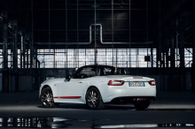 fiat 124 spider s-design