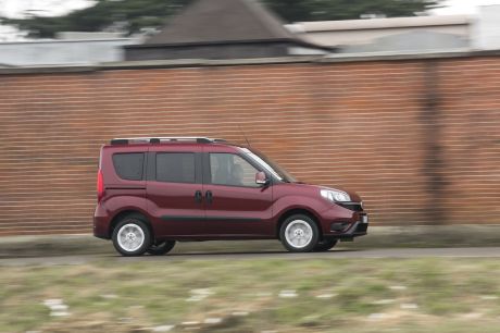 Le nouveau Fiat Doblo a grandement gagné en agrément de conduite.