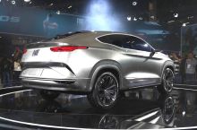 Fiat Fastback concept 2018 gris au salon de Sao Paulo