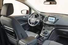tableau de bord du Ford C-Max restylé (2015)
