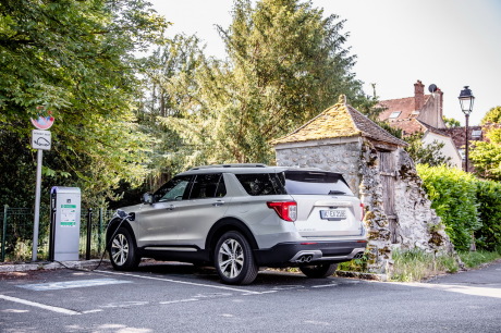 recharge Ford Explorer