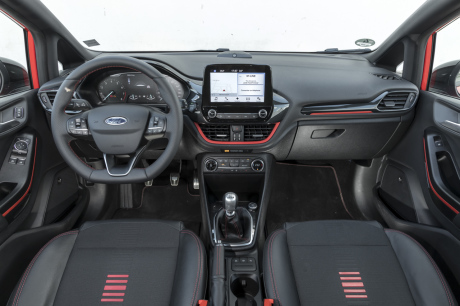 habitacle ford fiesta 2017