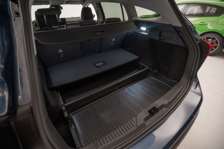 ford focus restylee 2022 plancher coffre