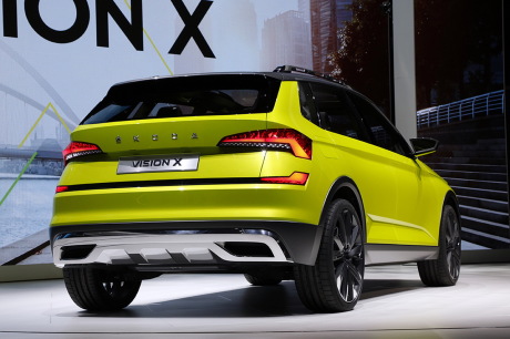 Skoda Vision X : le petit SUV hybride tchèque qui s'attaque au