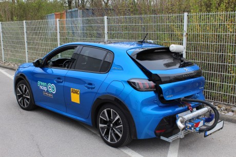 Green NCAP Peugeot 208 route