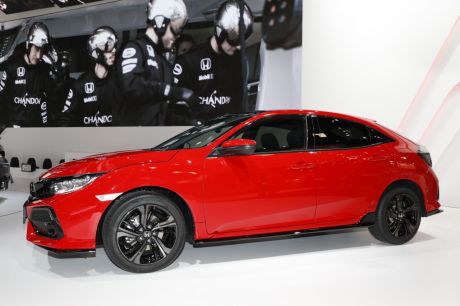 profil nouvelle honda civic 5 portes au mondial auto 2016