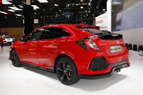 3/4 arriere nouvelle honda civic 5 portes au mondial auto 2016