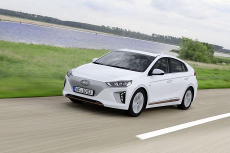 vue avant en action Hyundai Ioniq Electrique