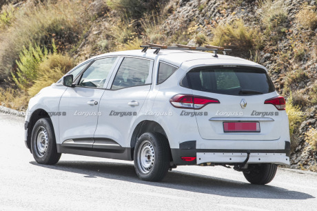 dacia SUV 7 places prototype mulet scenic etech
