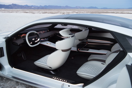 Infiniti Q Inspiration Concept NAIAS 2018 vue de l'habitacle