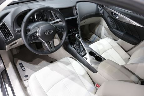 Infiniti Q50 restylée (2017) salon de Genève