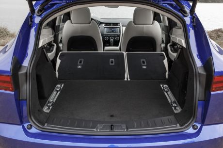 Jaguar E-Pace P300 (2018)