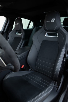 Jaguar XE SV Project 8 orange siège avant