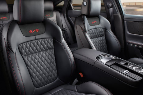Jaguar XJR575 intérieur