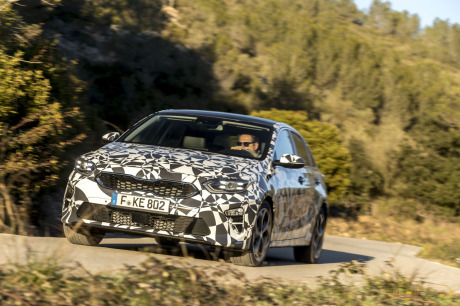 Kia CEED 2018 Prototype en virage serré