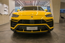 lamborghini urus jaune face avant
