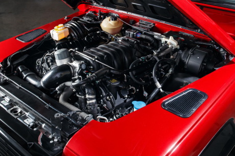 Land Rover Defender Works moteur