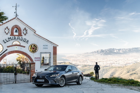 Lexus ES 300h