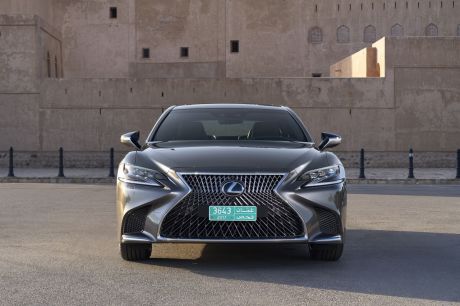 Lexus LS 500h (2018)