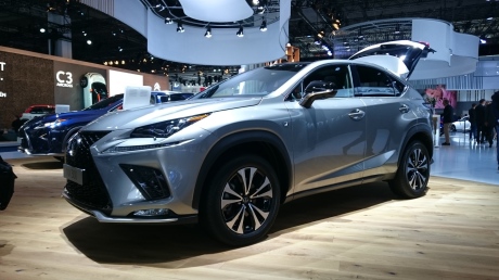 Lexus NX 300h (salon de Francfort 2017)