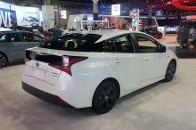 toyota prius restylée salon los angeles 2018
