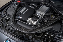 L'admission de la M4 GTS est refroidie par eau.