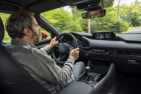 Mazda 3 Skyactiv-X 180 л.с. (2019)