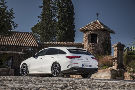 Mercedes CLA shooting brake usine