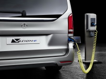 En 2015, le Classe V misait sur l'hybridatino rechargeable, en 2019 ce sera plutÃÆÃâÃâŠÃ
ât sur le 100 % ÃÆÃâÃâélectrique.
