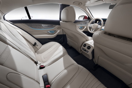 Mercedes CLS 3 2018 habitacle places arrière sellerie cuir crème