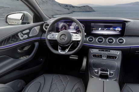 Mercedes CLS 3 2018 Edition 1 pack AMG Line habitacle sellerie cuir noir planche de bord