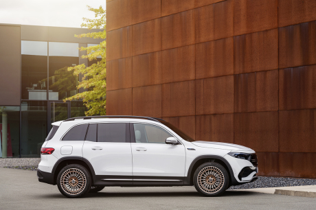 Mercedes EQB SUV électrique longueur 4,68 m