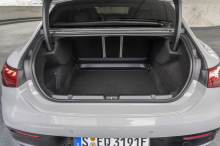 Mercedes EQE 350+ Tamaño del maletero