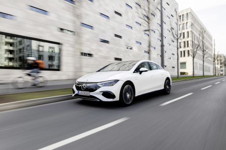 Mercedes EQE 350+ El arte eléctrico de la recuperación de energía blanca