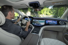 mercedes eqs