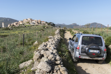 mitsubishi pajero 2018