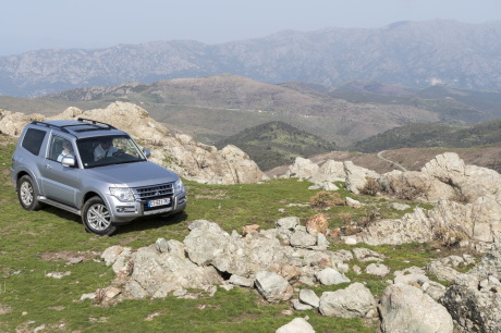 statique mitsubishi pajero 2018