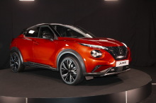 Nissan Juke vue avant Rouge Fuji